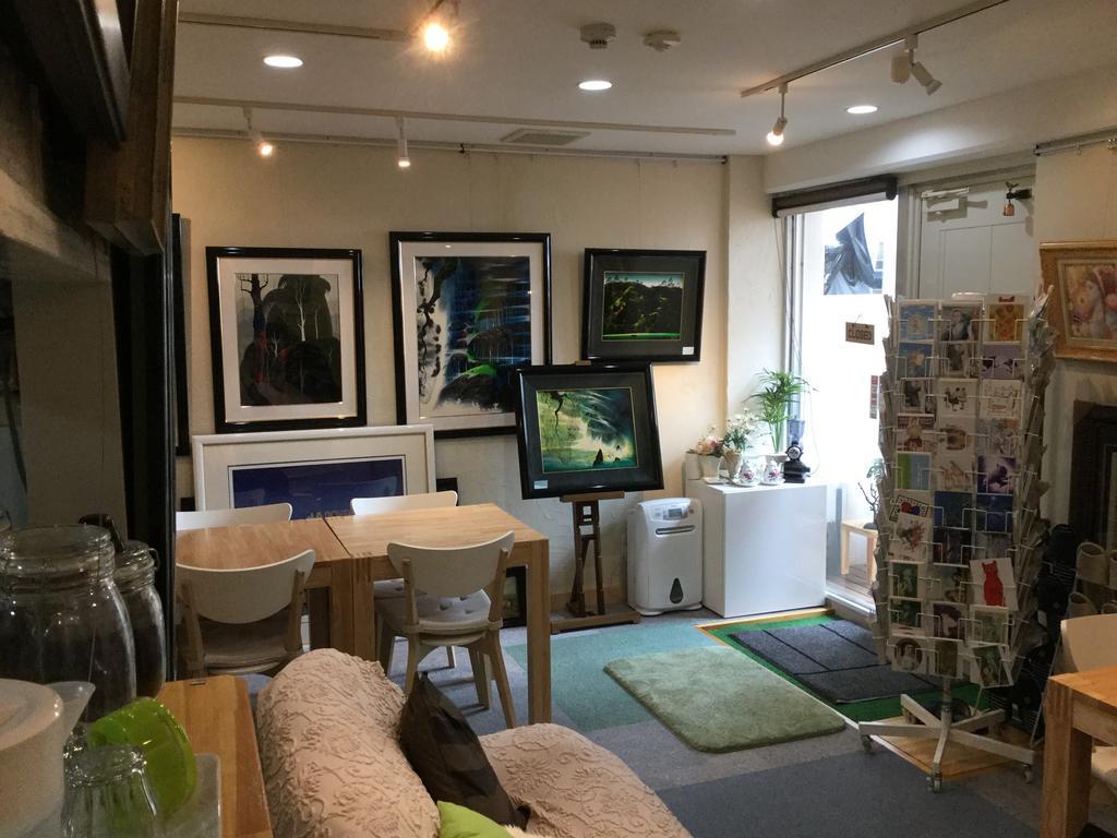 Apartment Gallery Compass *